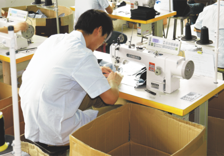 COMPUTERISED SEWING MACHINE